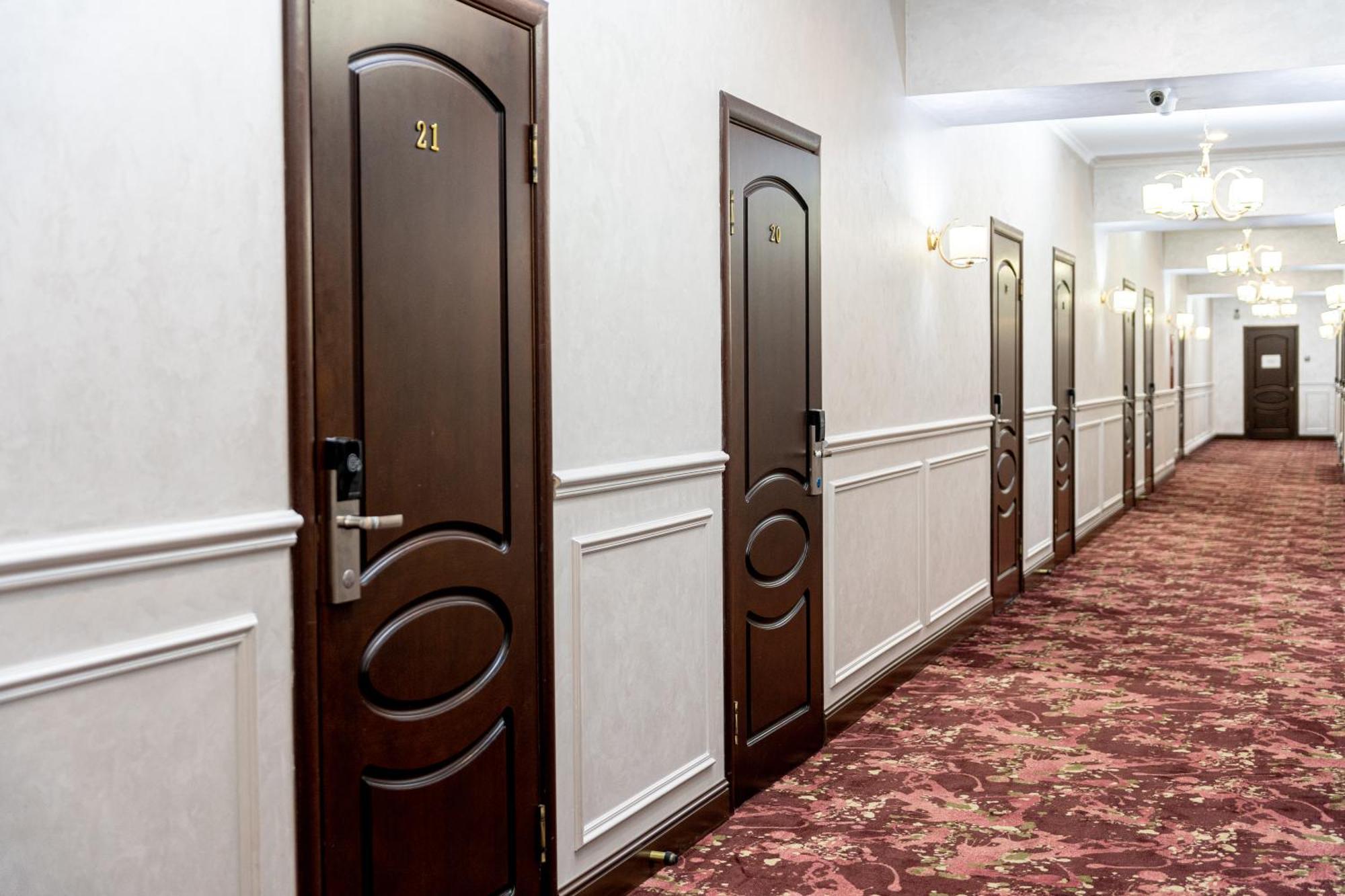 Mildom Express Hotel Almaty Ngoại thất bức ảnh