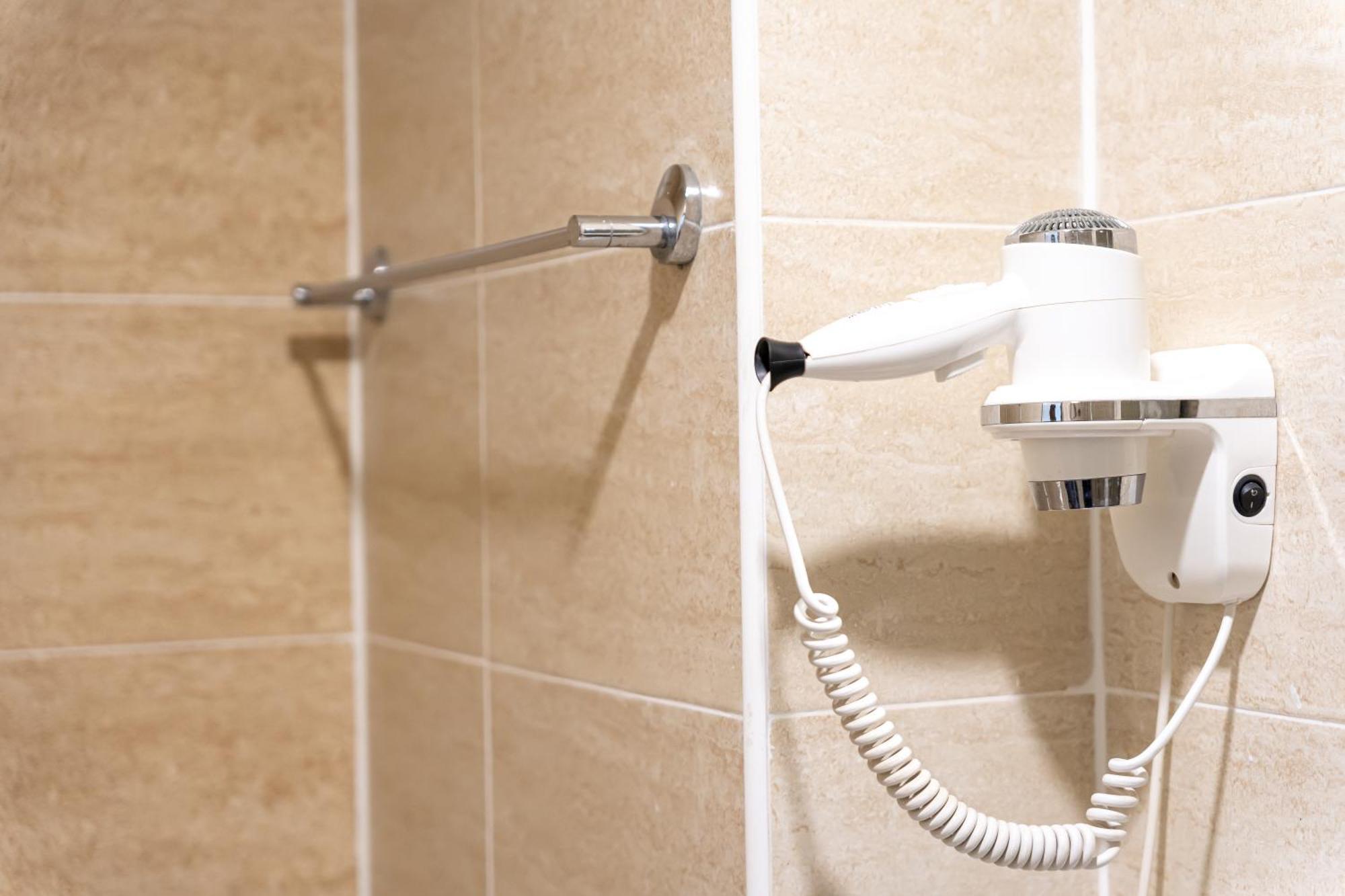 Mildom Express Hotel Almaty Ngoại thất bức ảnh