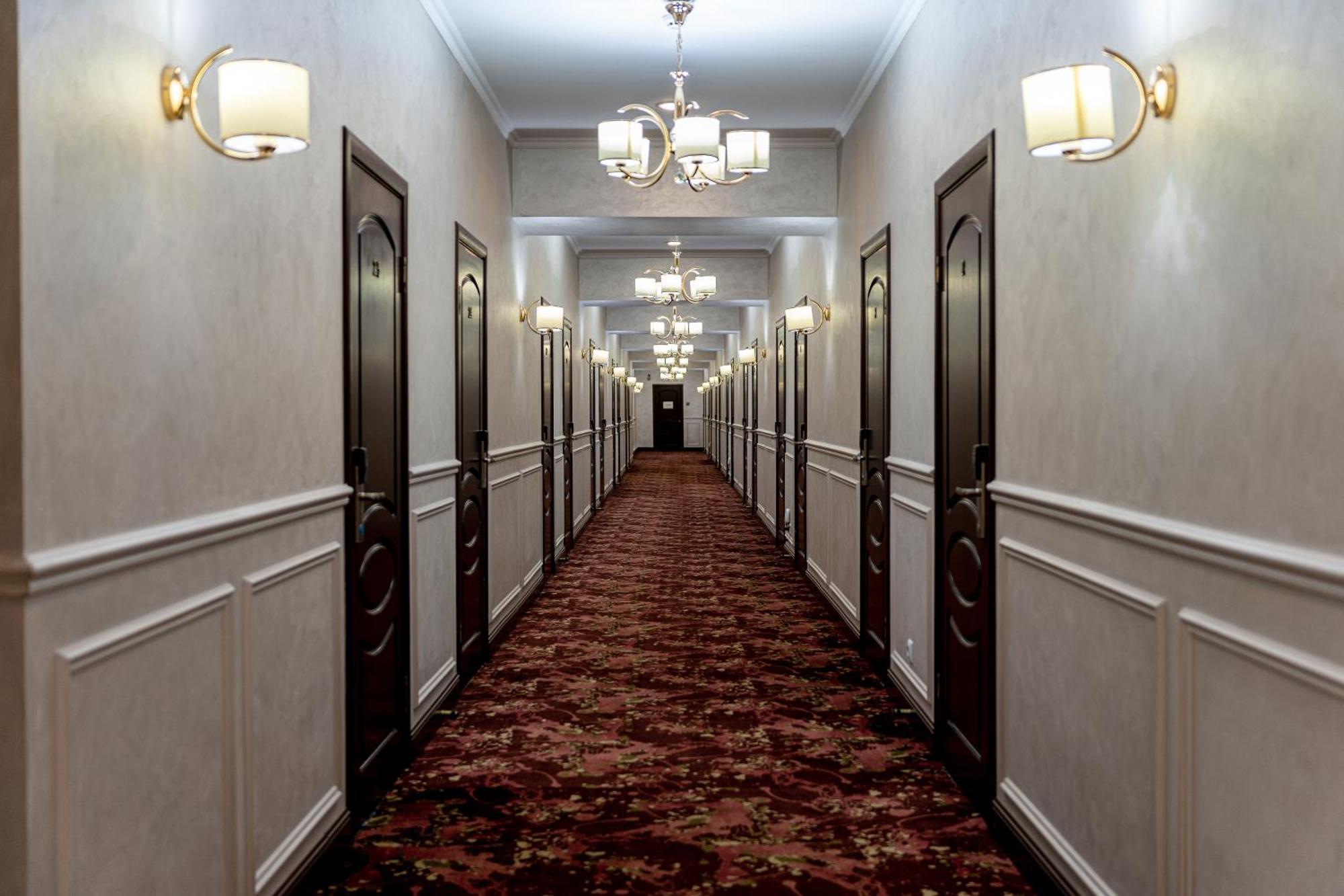 Mildom Express Hotel Almaty Ngoại thất bức ảnh